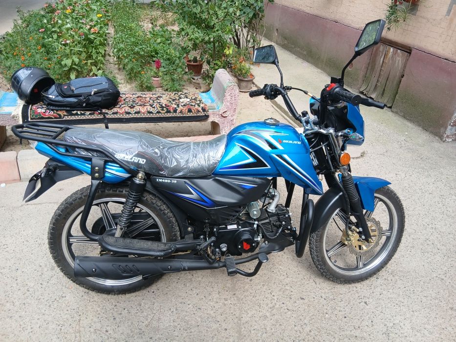 Moped Alpha yangi