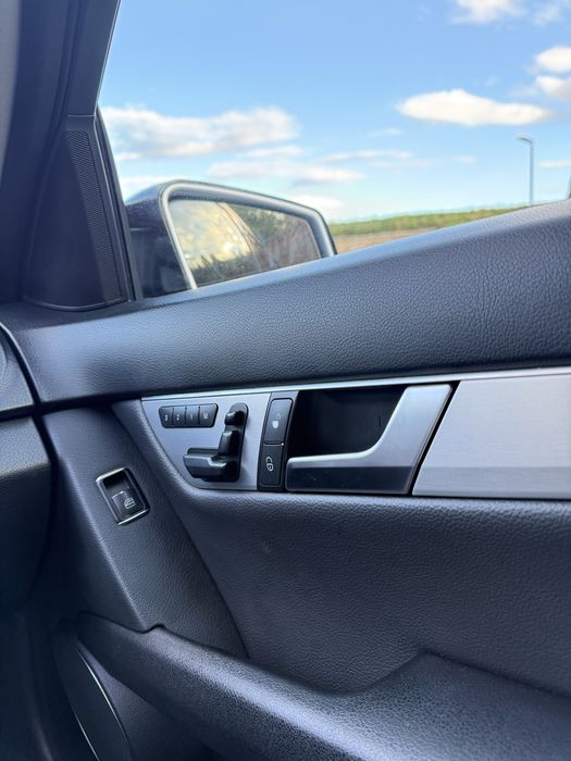 Mercedes-Benz C 250 CDI 4MATIC Avantgarde – Automat – 204 CP – 4x4
