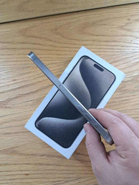 продам Iphone 15 pro max 256 gb