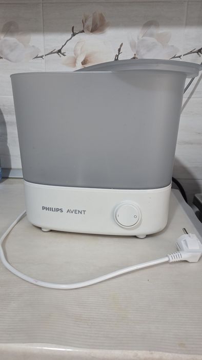 Sterilizator electric de biberoane Philips Avent