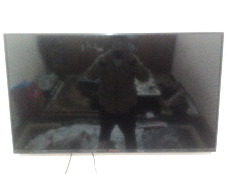 Televizor sotiladi srochniyga