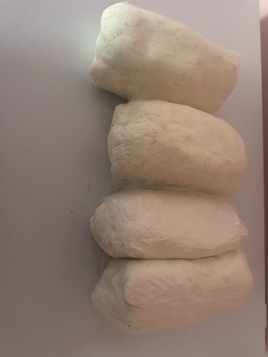 Vând brânză de oaie