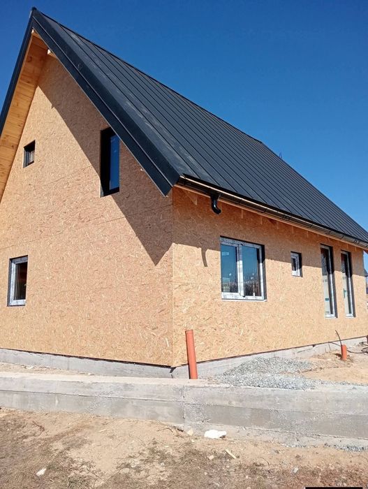Meșterul Tău pentru Construcții din Lemn și Metal
​Transformăm orice curte într-un spațiu primitor și funcțional, punând accent pe durabilitate și fin