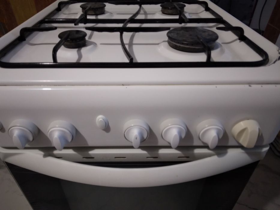 Aragaz îndesit 4 ochiuri