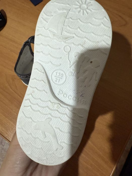 Новые сандали для мальчика