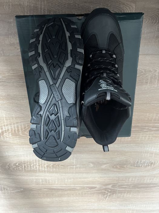 Зимни мъжки обувки Skechers