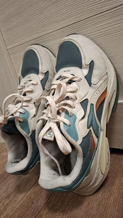 Мужские кроссовки бренда 361°, модель из линейки Performance Running