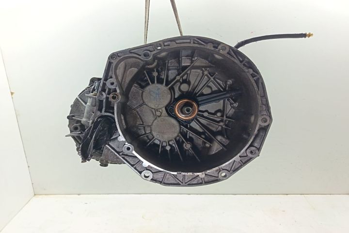 Cutie de viteze 1.9 dci 6+1 8200133017 Opel Vivaro A