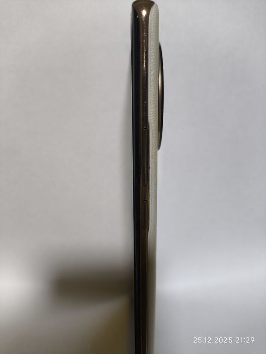 Realme 11 pro plus. Продам