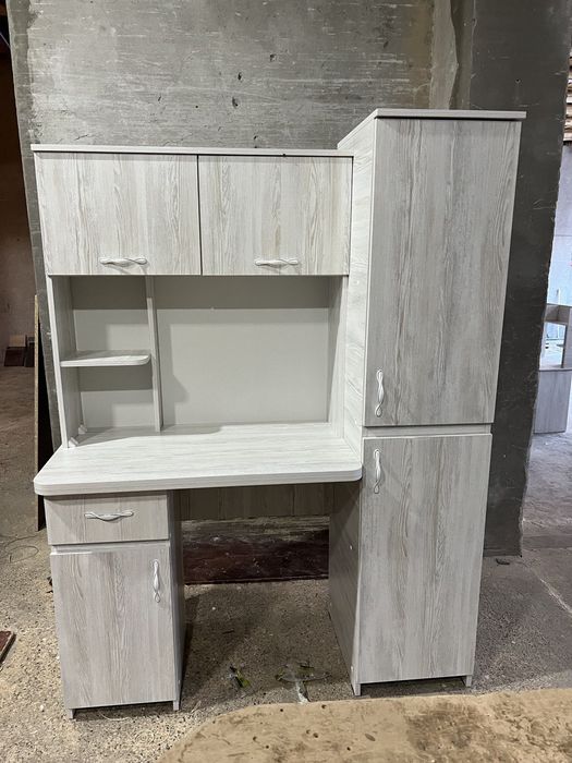 Stol shkofli ichi keng koʻp narsa sigip ketadi