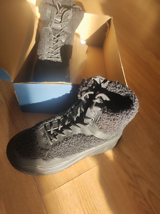 Ботинки зимние. 37 размер.