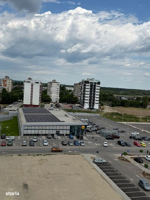 Vand Apartament 3 camere  Spatios Langa Mall