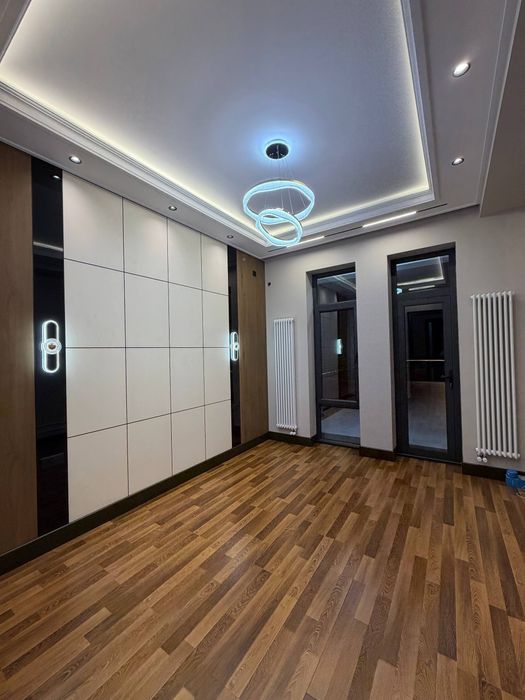 Продается дом 6 комнат, ориентир: Дружба махалля Камолон, 500м²