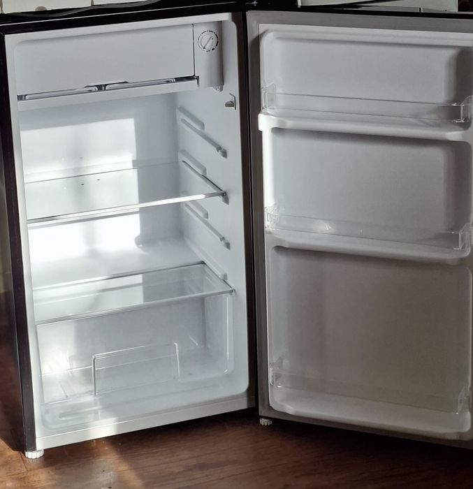 Хладилник NEO BC-120 BA+ Черен