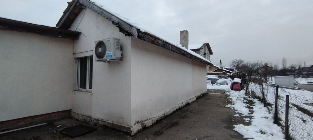 Продава се Къща в София, Надежда 3 - 373 кв.м за 421 €/кв.м - Снимка #2