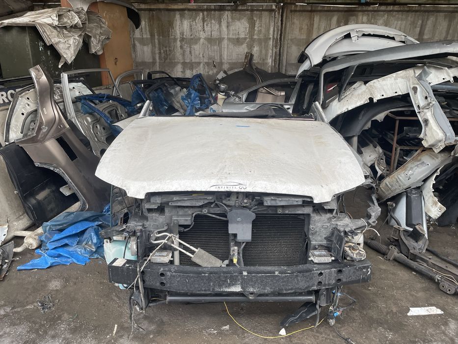 Запчасти Infiniti FX35 капот