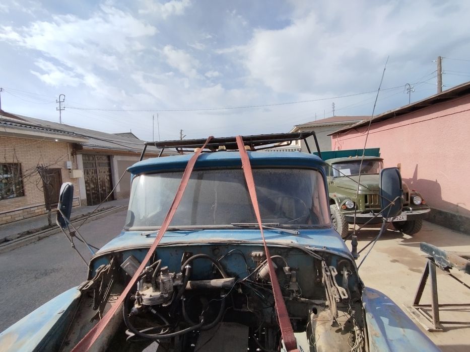 Zil kabinasi sotiladi .