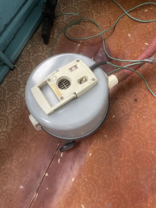 Пылесос Буран 5М (СССР) — Мощный, рабочий