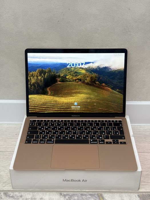 Продается MacBook Air, Retina, 13-inch 2020
