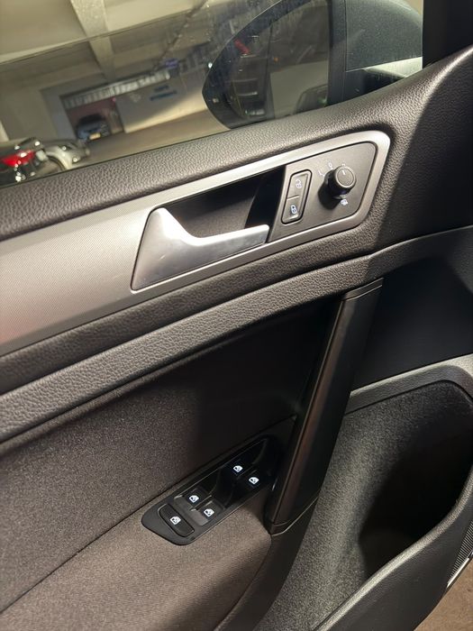 VOLKSWAGEN Golf 2019 — imagine 4