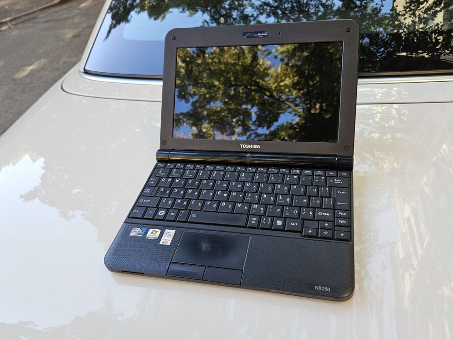 Lap Top Toshiba, в отлично състояние лаптоп , компютър  ,