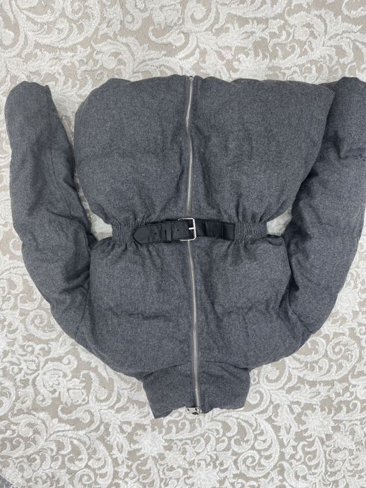 Продам куртку (модель под PRADA)