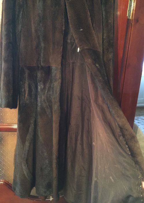 Продам шубу норковую