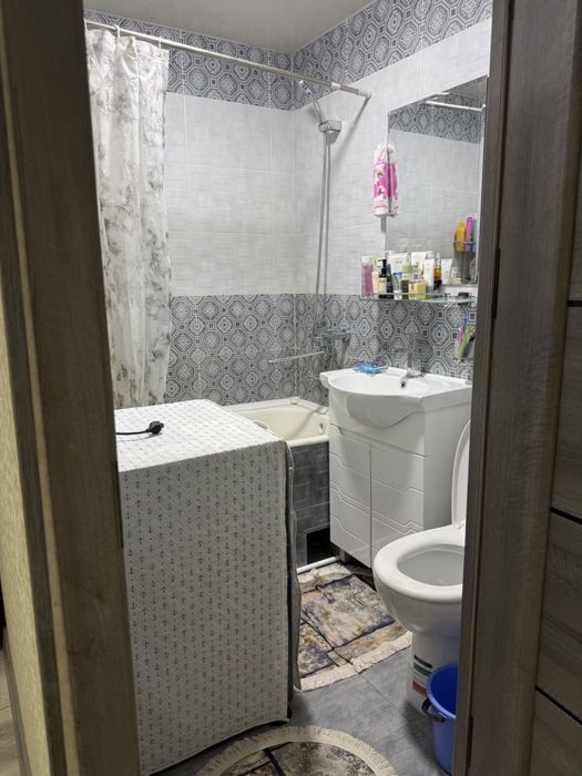 Продается 2 комнатная квартира своя