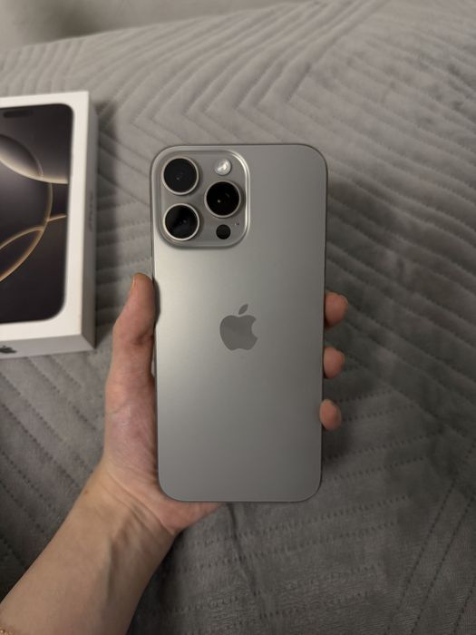 iPhone 16 pro max
