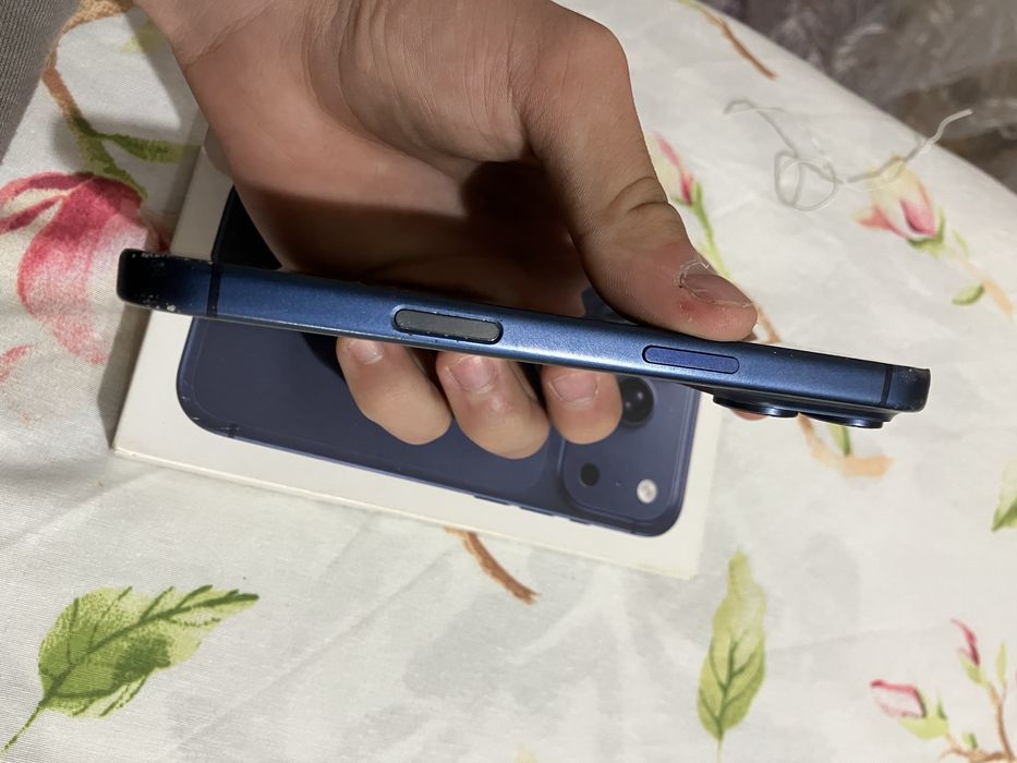 Продавам IPhone 17 pro