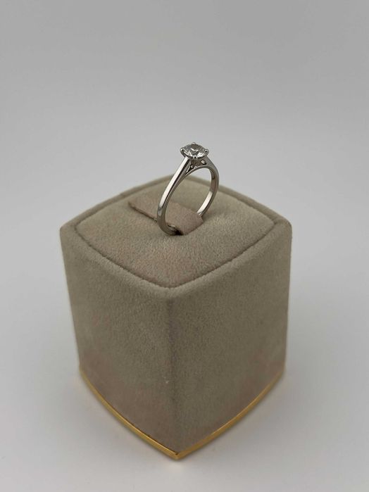 Кольцо De Beers с бриллиантом 0,53 ct