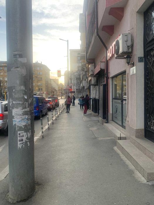 Дава се под наем Магазин в София, Център - 100 кв.м за 1250 € - Снимка #6