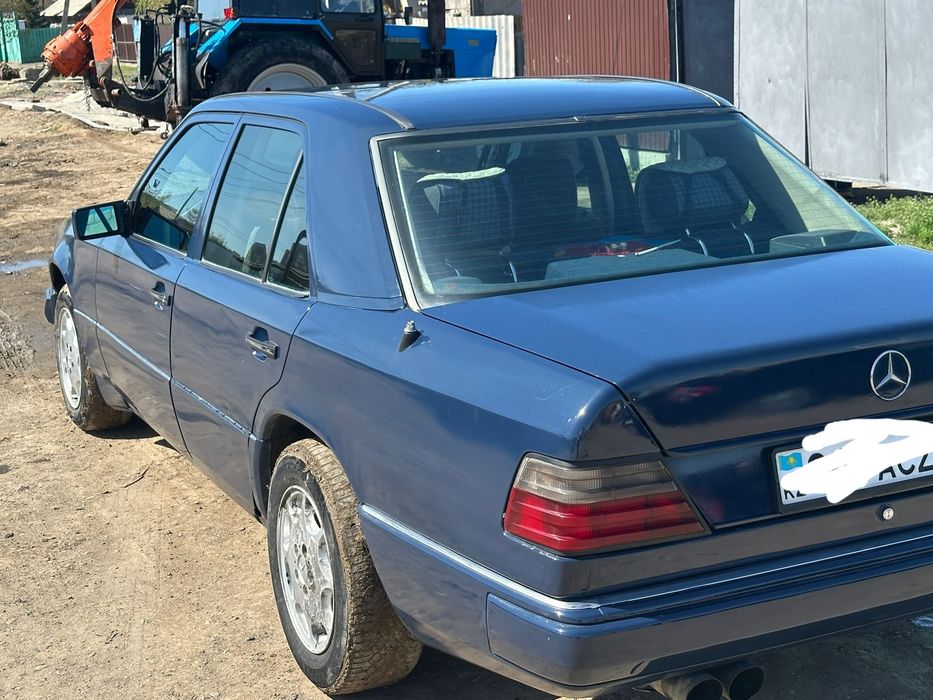 Продам Мерседес W124