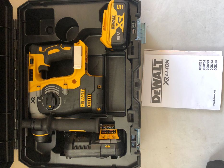 Rotopercutor Dewalt DCH 273