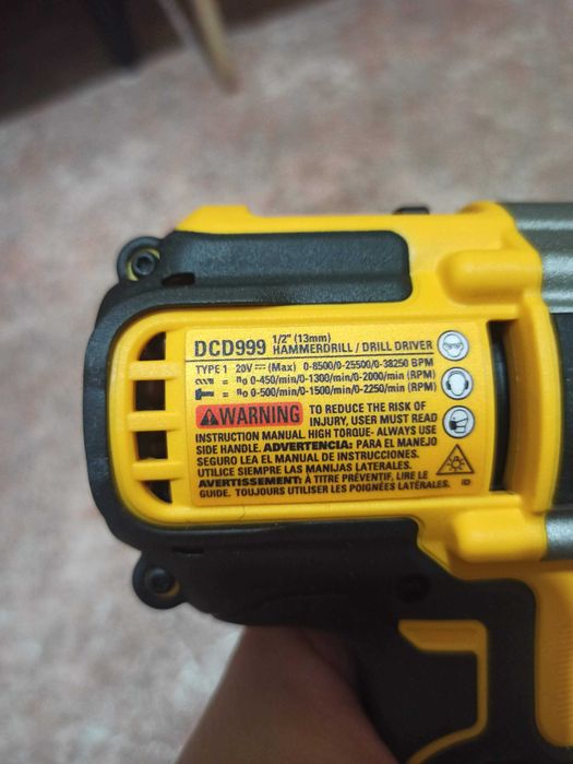 Ударный шуруповерт DeWalt DCD999. Оригинал!