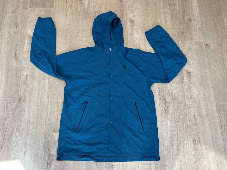 Arcteryx Haglofs Hugo Boss Ralph Lauren Barbour Mountain Hardwear яке