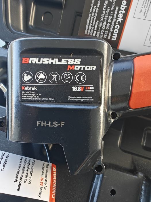 Foarfeca pe acumulator pentru vie,pomi-kebtek kt 930 ,,nou