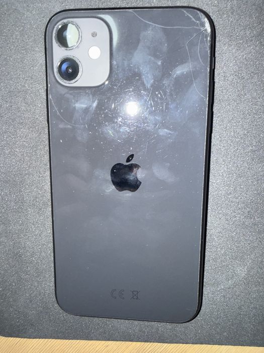 Продаю iPhone 11