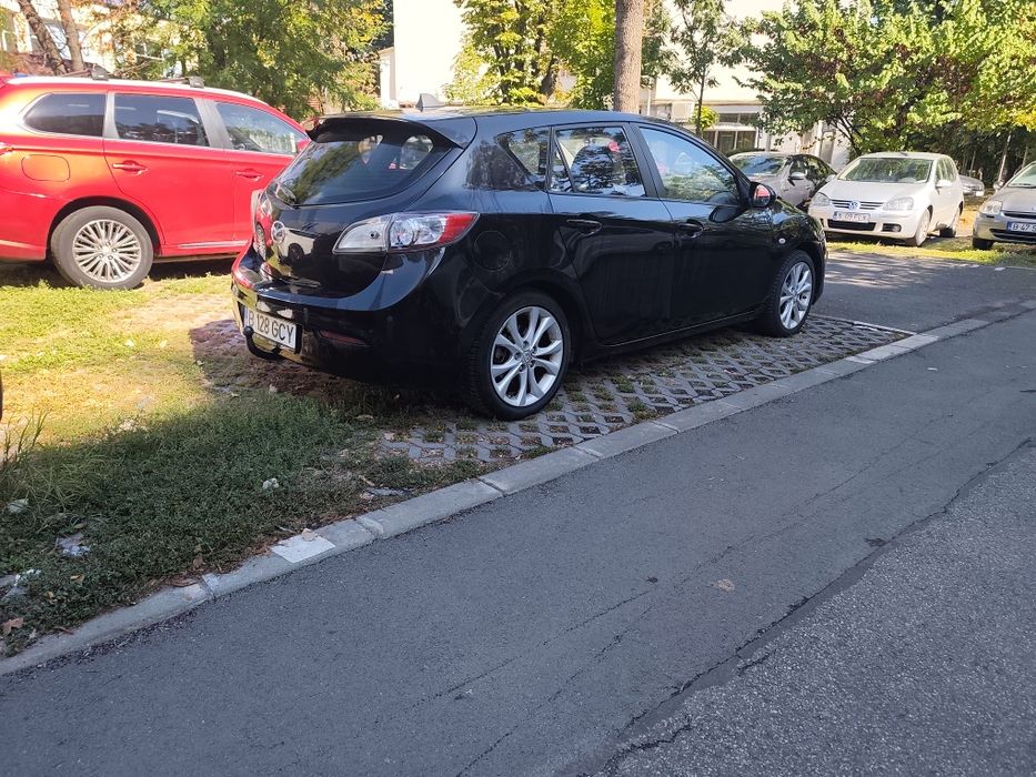 MAZDA 3 2010 — imagine 3