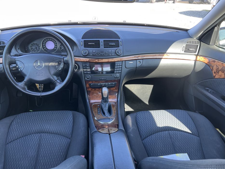 Mercedes E220, an 2004