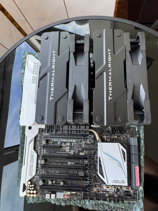 KIT Placa De Baza ASUS X99 DELUXE / Procesor Intel Core i7-5960X Extreme Edition / Cooler Thermalright Dual Tower