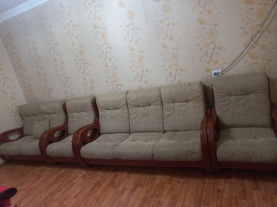 Mehmonlar uchun mebel