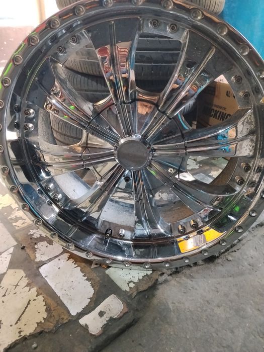 TOYOTA 20 ли диска 2тасида балони бор