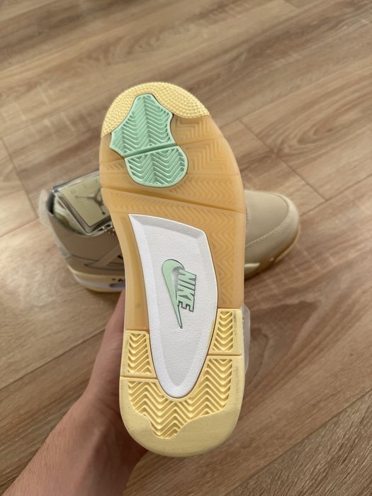 Jordan 4 Off-White Sail