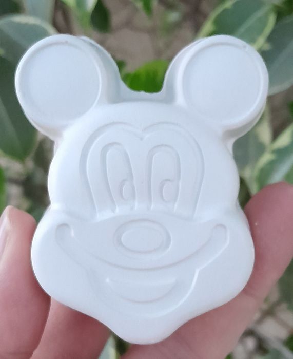 Гипсови фигурки за оцветяване.