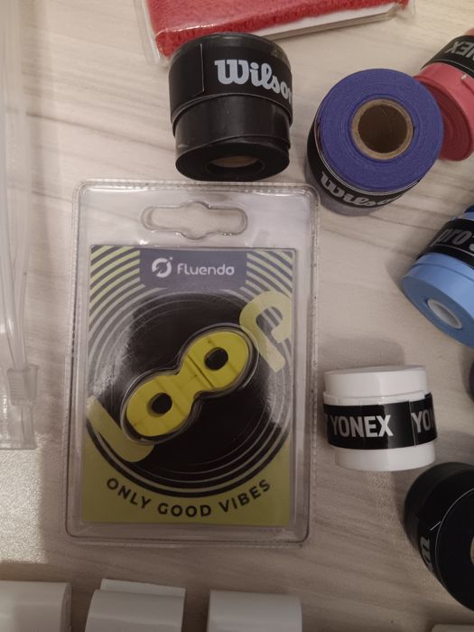 Wilson, YONEX, Head, pro's pro, накитник,грипове,антивибратори,корда
