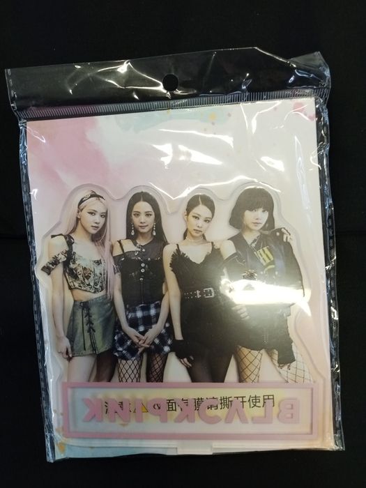 Акриловые статуетки