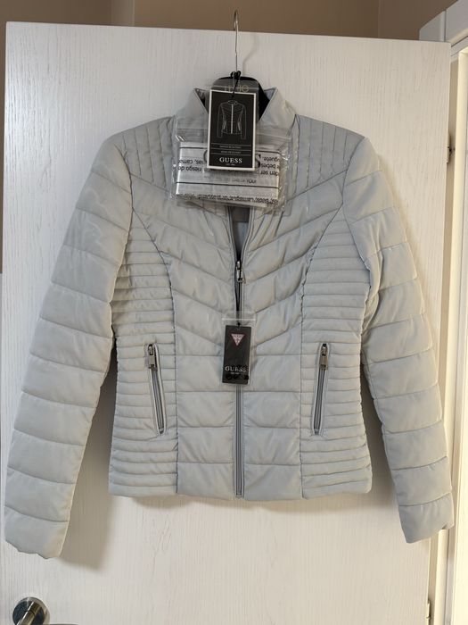 Дамско яке Guess