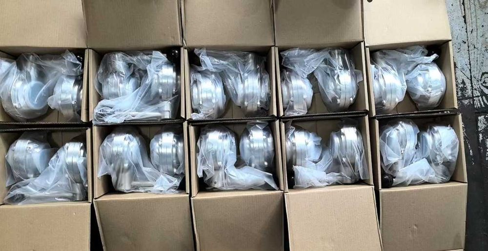 Фитинги нержавеющие (краны, тройники, клампы, фланцы и т.д.)