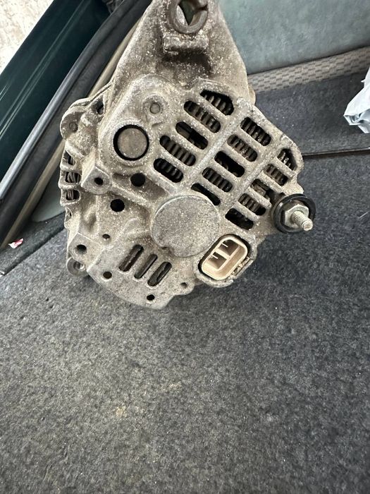 Генератор на митсубиси галант 1.8